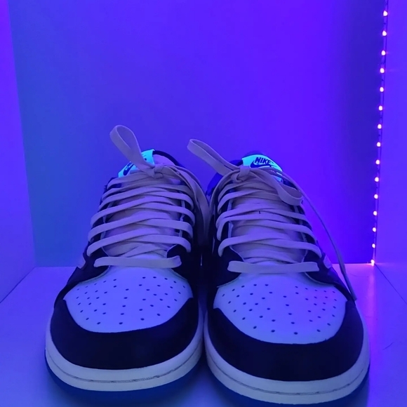Air Jordan 1 low travis scott size 10.5